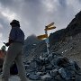 un groupe de japonais en ébulition au sommet du dernier col de Chamonix-Zermatt, Augstbordpass, Valais, Suisse